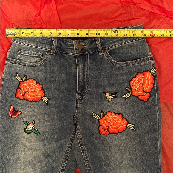 Embroidered jeans - Picture 11 of 11